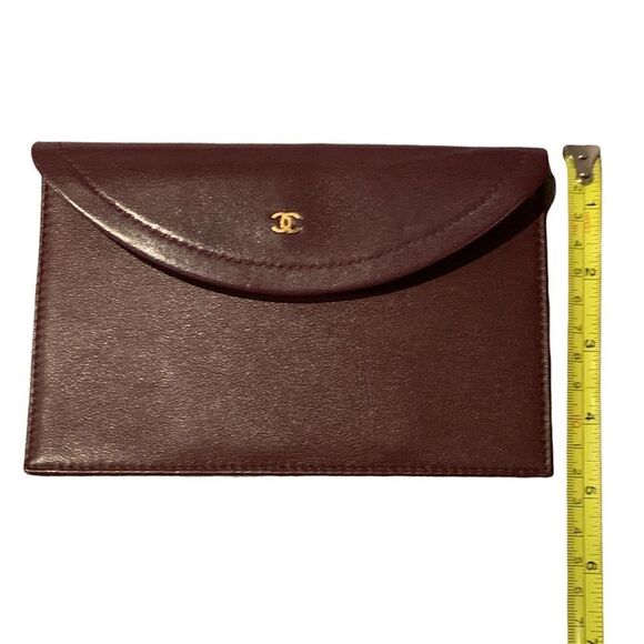 CHANEL Burgundy Leather Clutch Insert - Picture 11 of 16
